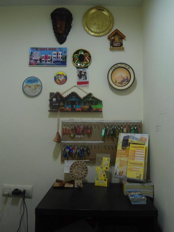 Hostal Florida Madrid Bagian luar foto