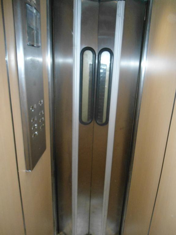 Hostal Florida Madrid Bagian luar foto