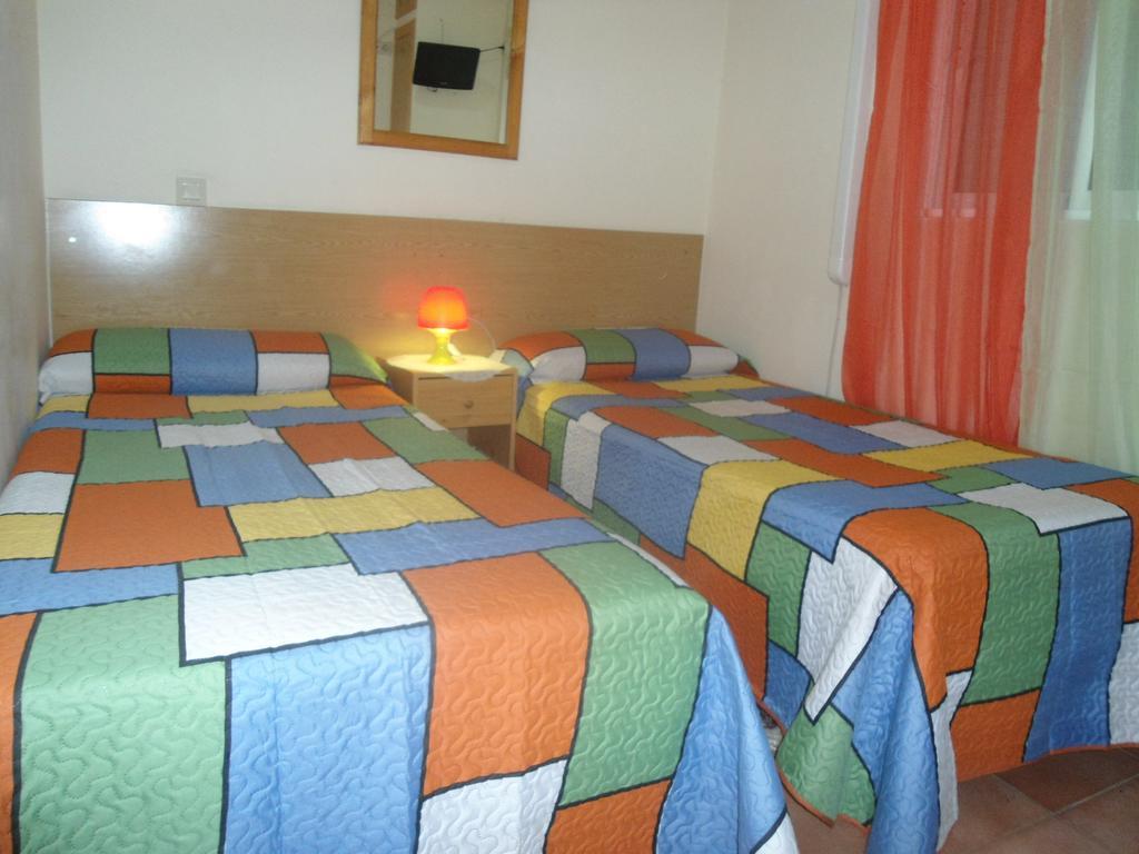 Hostal Florida Madrid Bagian luar foto