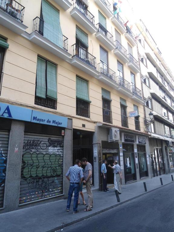 Hostal Florida Madrid Bagian luar foto