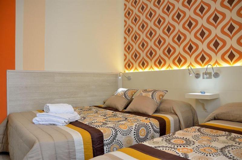 Hostal Florida Madrid Bagian luar foto