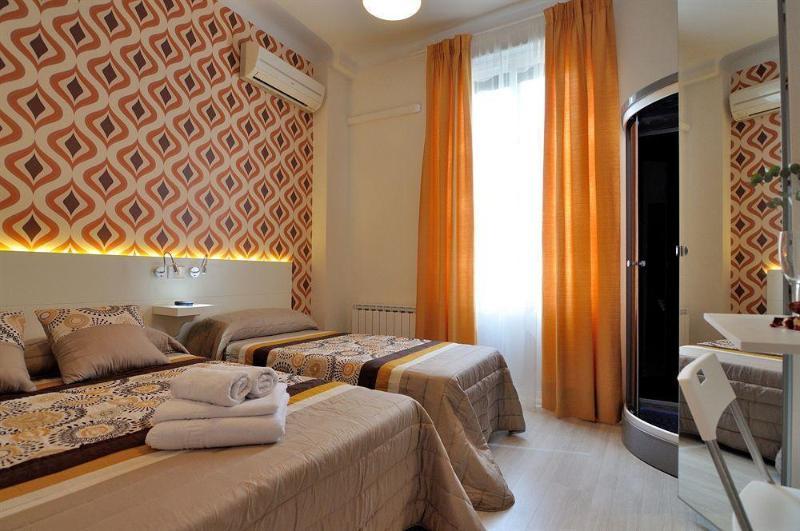 Hostal Florida Madrid Bagian luar foto